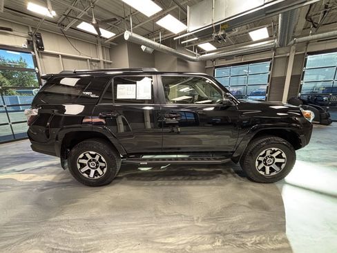 Used 2019 Toyota 4Runner TRD Off-Road Premium image 32