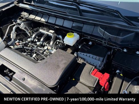 Used 2025 Nissan Pathfinder S FWD image 45