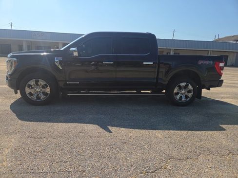 Used 2022 Ford F150 Platinum w/ Equipment Group 701A High AWD/4WD image 7