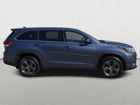 Used 2018 Toyota Highlander Limited Platinum w/ Protection Package #3 AWD/4WD image 4