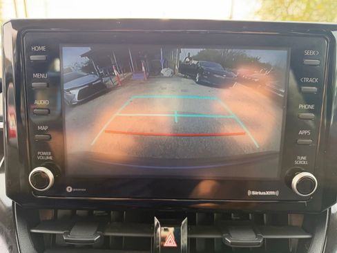 Used 2022 Toyota Corolla LE image 23