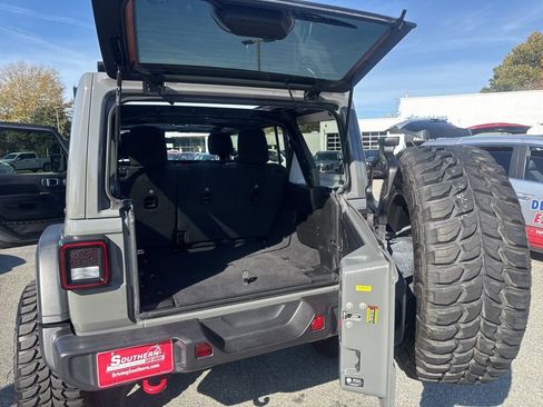 Used 2021 Jeep Wrangler Unlimited Rubicon image 36