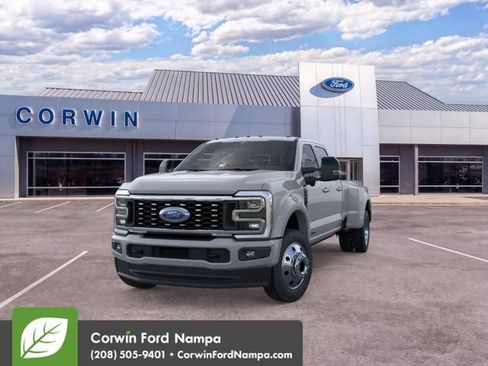 New 2026 Ford F450 Platinum w/ FX4 Off-Road Package AWD/4WD image 3