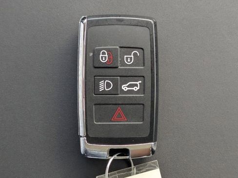 Used 2026 Land Rover Defender 110 S AWD/4WD image 28