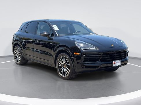 Used 2023 Porsche Cayenne AWD/4WD image 1