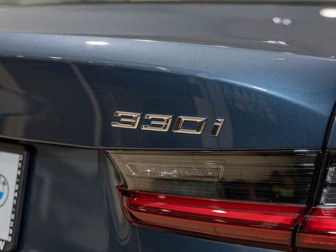 Used 2026 BMW 330i xDrive Sedan w/ Premium Package image 10