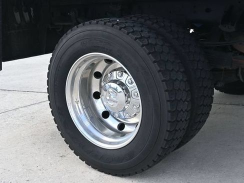 Used 2022 RAM 5500 Tradesman RWD image 36