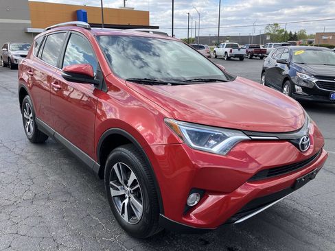 Used 2016 Toyota RAV4 XLE AWD/4WD image 1