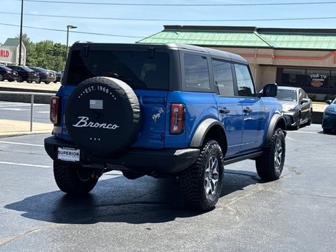 Used 2025 Ford Bronco Badlands AWD/4WD image 3