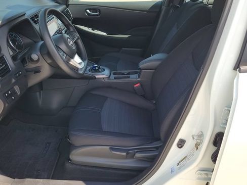 Used 2025 Nissan Leaf S FWD image 6