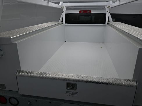 New 2025 RAM 2500 Tradesman image 32