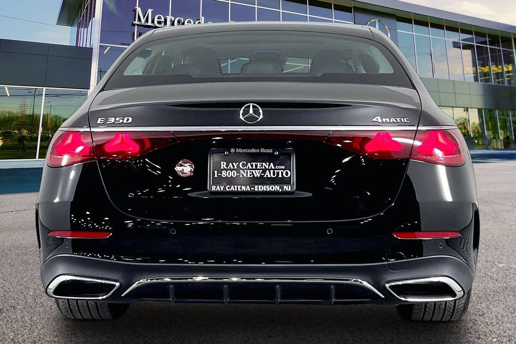 Used 2026 Mercedes-Benz E 350 4MATIC Sedan image 4