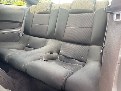 Used 2010 Ford Mustang Coupe image 37