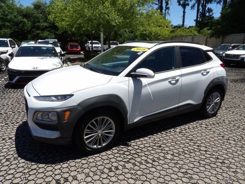 Used 2018 Hyundai Kona SEL w/ SEL Tech Package 02 FWD image 3