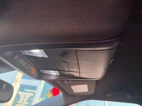 Used 2023 Chevrolet Blazer RS w/ Enhanced Convenience Package image 7