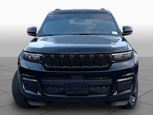 Used 2024 Jeep Grand Cherokee L Limited w/ Black Appearance Package RWD image 4