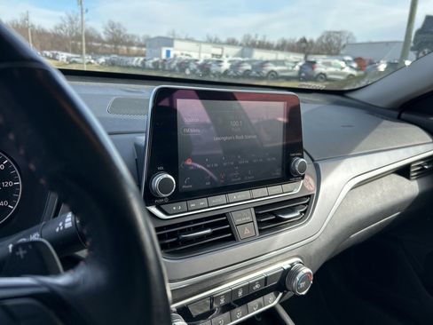 Used 2023 Nissan Altima 2.5 SR image 8