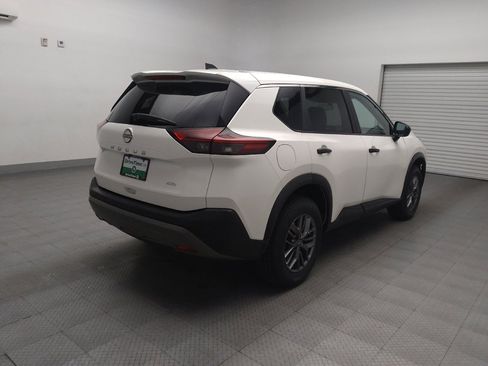 Used 2023 Nissan Rogue S image 9