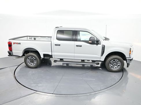 New 2025 Ford F250 XLT w/ 360-Degree Camera Package image 18
