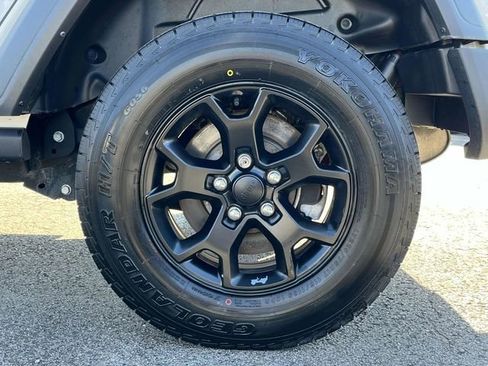 Used 2021 Jeep Wrangler Unlimited Sport image 11