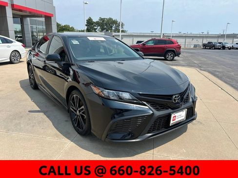 Certified 2024 Toyota Camry SE w/ Convenience Package AWD/4WD image 4
