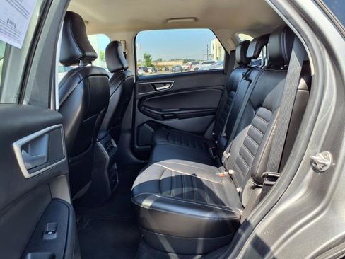 Used 2023 Ford Edge SEL image 12