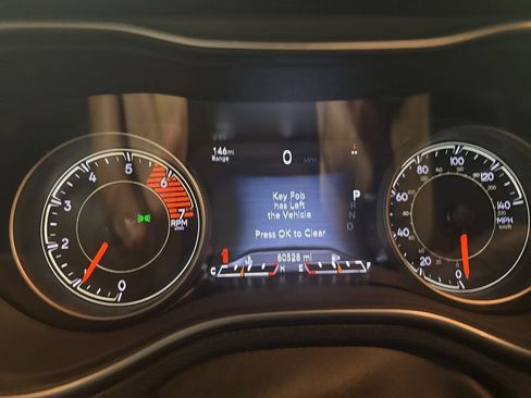 Used 2020 Jeep Cherokee Trailhawk w/ Cold Weather Group image 12