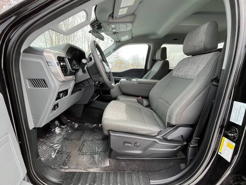 Used 2023 Ford F150 XLT RWD image 10
