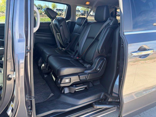 Used 2023 Honda Odyssey Touring image 17