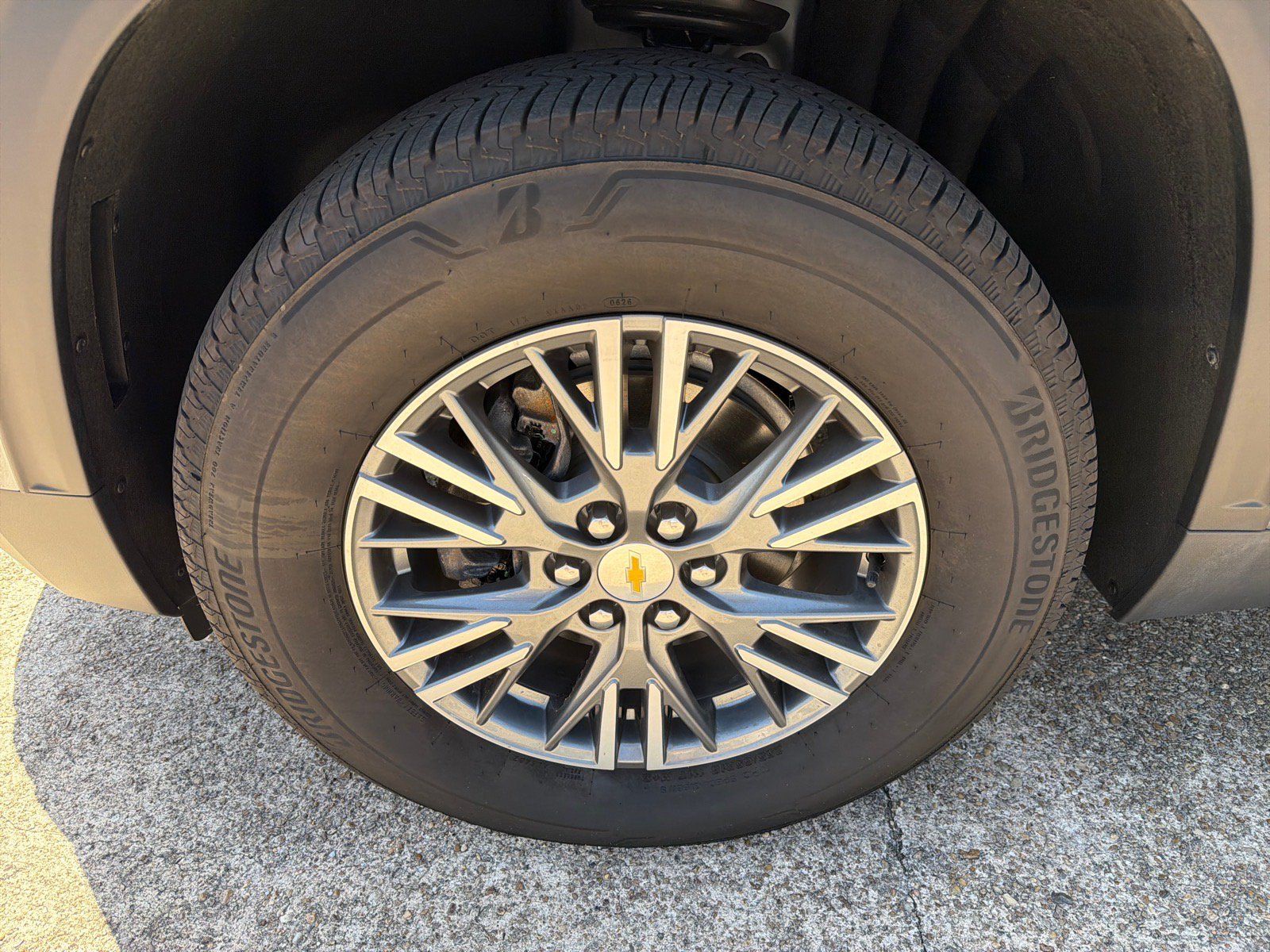 Used 2026 Chevrolet Traverse LT FWD image 23