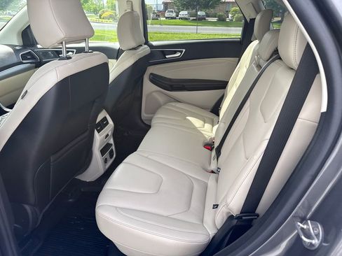 Used 2022 Ford Edge Titanium w/ Equipment Group 301A AWD/4WD image 10