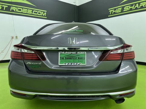 Used 2017 Honda Accord EX image 8