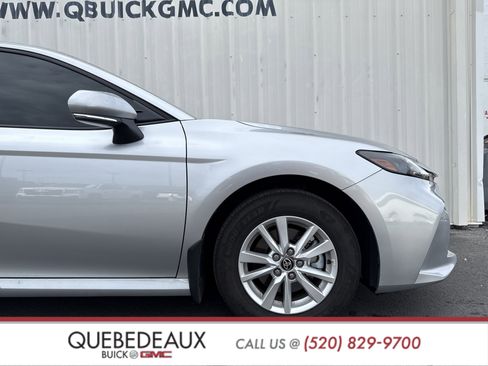 Used 2025 Toyota Camry LE image 24