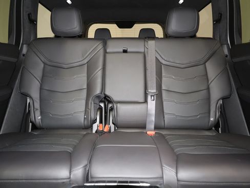 Certified 2025 Cadillac XT6 Sport w/ Platinum Package AWD/4WD image 31