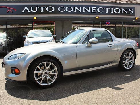 Used 2013 MAZDA MX-5 Miata Grand Touring w/ Premium Pkg image 3
