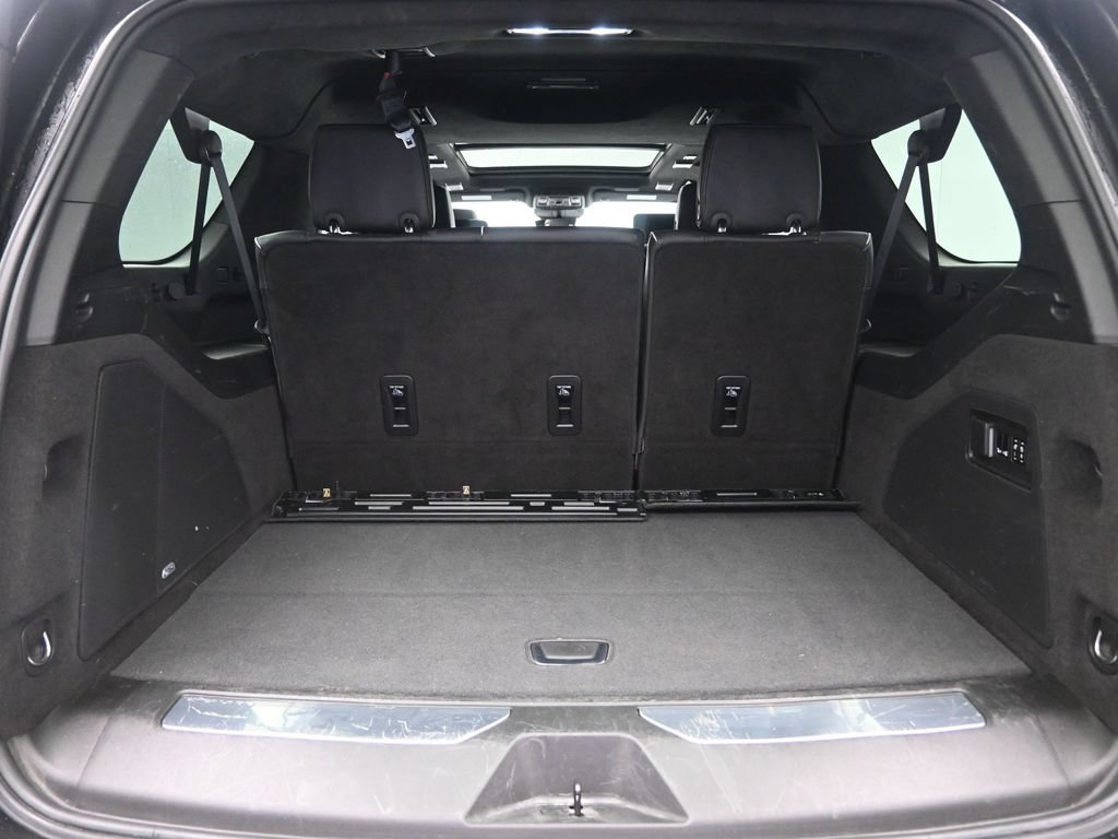 Used 2024 Cadillac Escalade ESV Premium Luxury Platinum AWD/4WD image 29