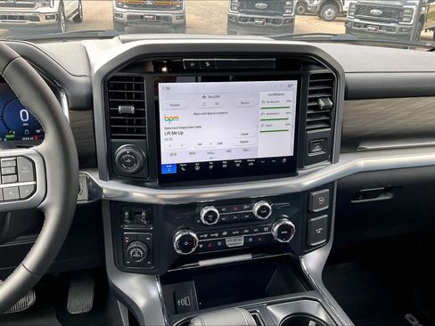 New 2025 Ford F150 Lariat w/ Equipment Group 501A Mid image 6