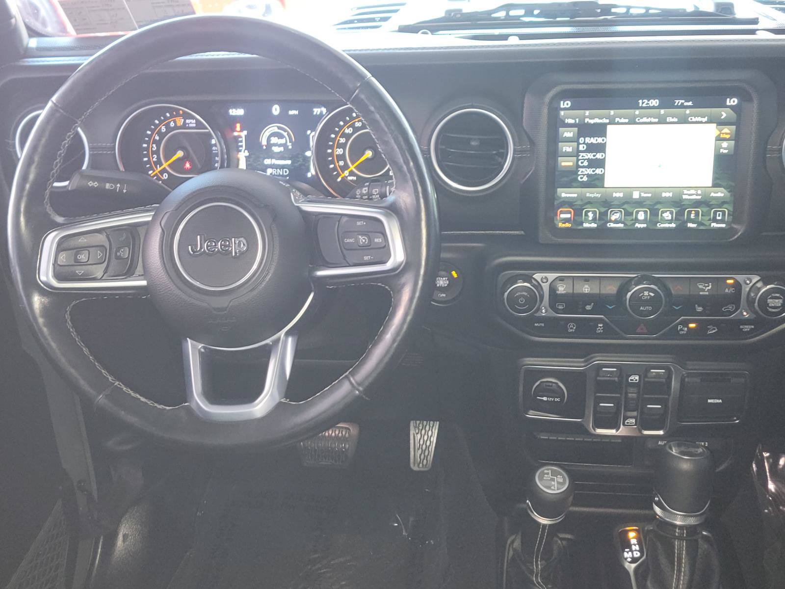 Used 2019 Jeep Wrangler Unlimited Sahara w/ Quick Order Package 24M Moab AWD/4WD image 13