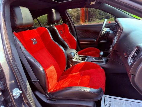 Used 2023 Dodge Charger Scat Pack w/ Dynamics Package RWD image 35