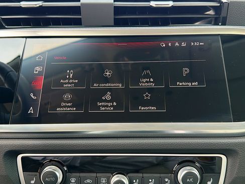 Certified 2024 Audi Q3 2.0T Premium Plus image 30