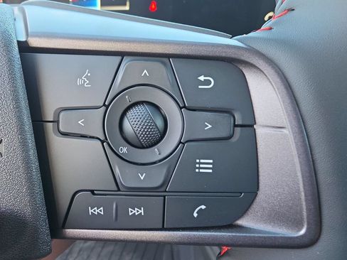 New 2026 Nissan Sentra SR w/ Floor Mat Package FWD image 33