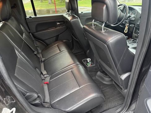 Used 2012 Jeep Liberty Sport AWD/4WD image 4