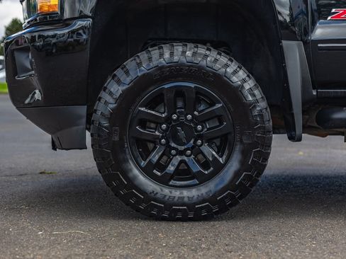 Used 2017 Chevrolet Silverado 3500 LTZ w/ Midnight Edition AWD/4WD image 13