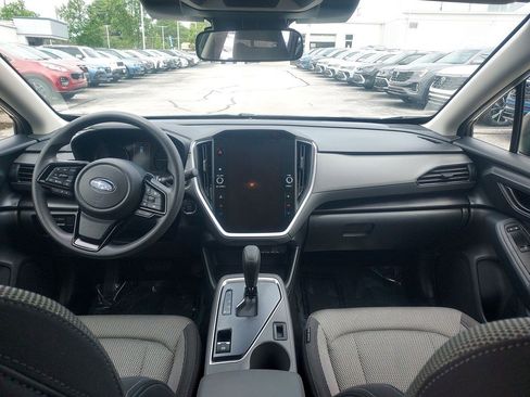 Used 2024 Subaru Crosstrek 2.0i Premium AWD/4WD image 9