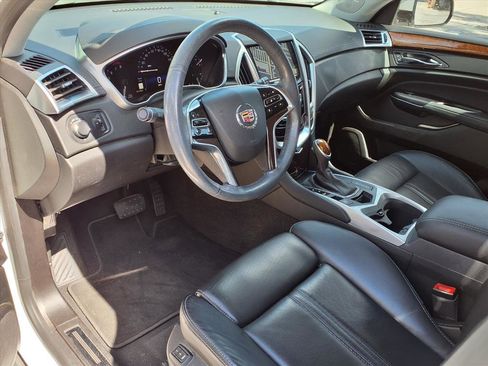 Used 2016 Cadillac SRX Luxury image 12