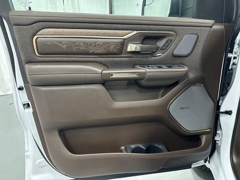 Used 2026 RAM 1500 Limited AWD/4WD image 8