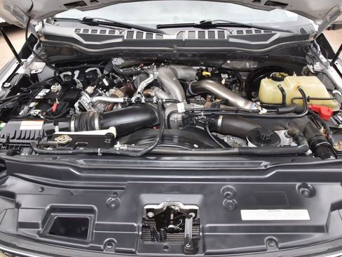 Used 2020 Ford F250 Lariat w/ Tremor Off-Road Package AWD/4WD image 41
