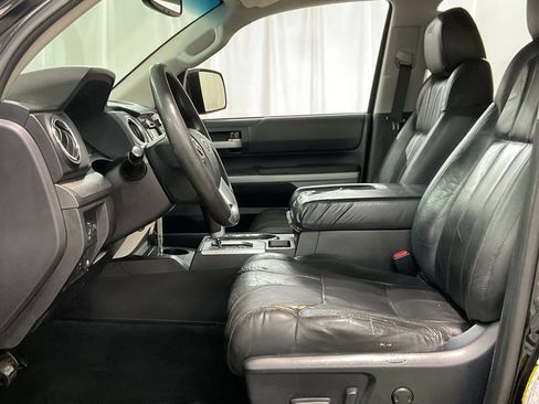 Used 2016 Toyota Tundra SR5 w/ SR5 Upgrade Package AWD/4WD image 20