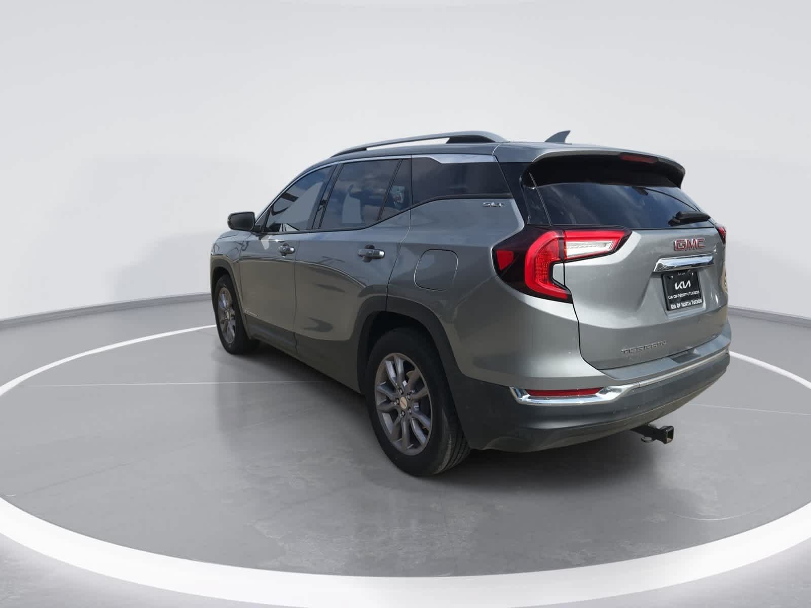 Used 2023 GMC Terrain SLT FWD image 6