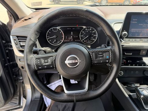 Used 2023 Nissan Rogue SV AWD/4WD image 20